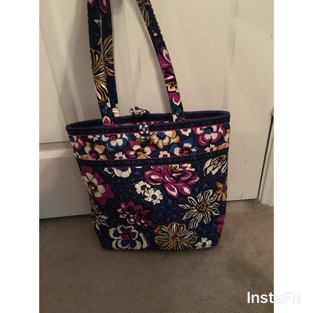 Vera Bradley tote